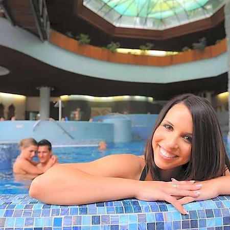 Mendan Magic & Wellness Отель Залакарош